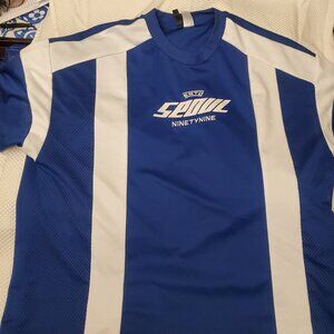 H&M Seoul Sporty Athletic T-Shirt Blue White Size Medium